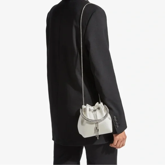 Jimmy Choo Bon Bon
Ivory Satin Bag with Crystal Handle - Picture 5 of 7